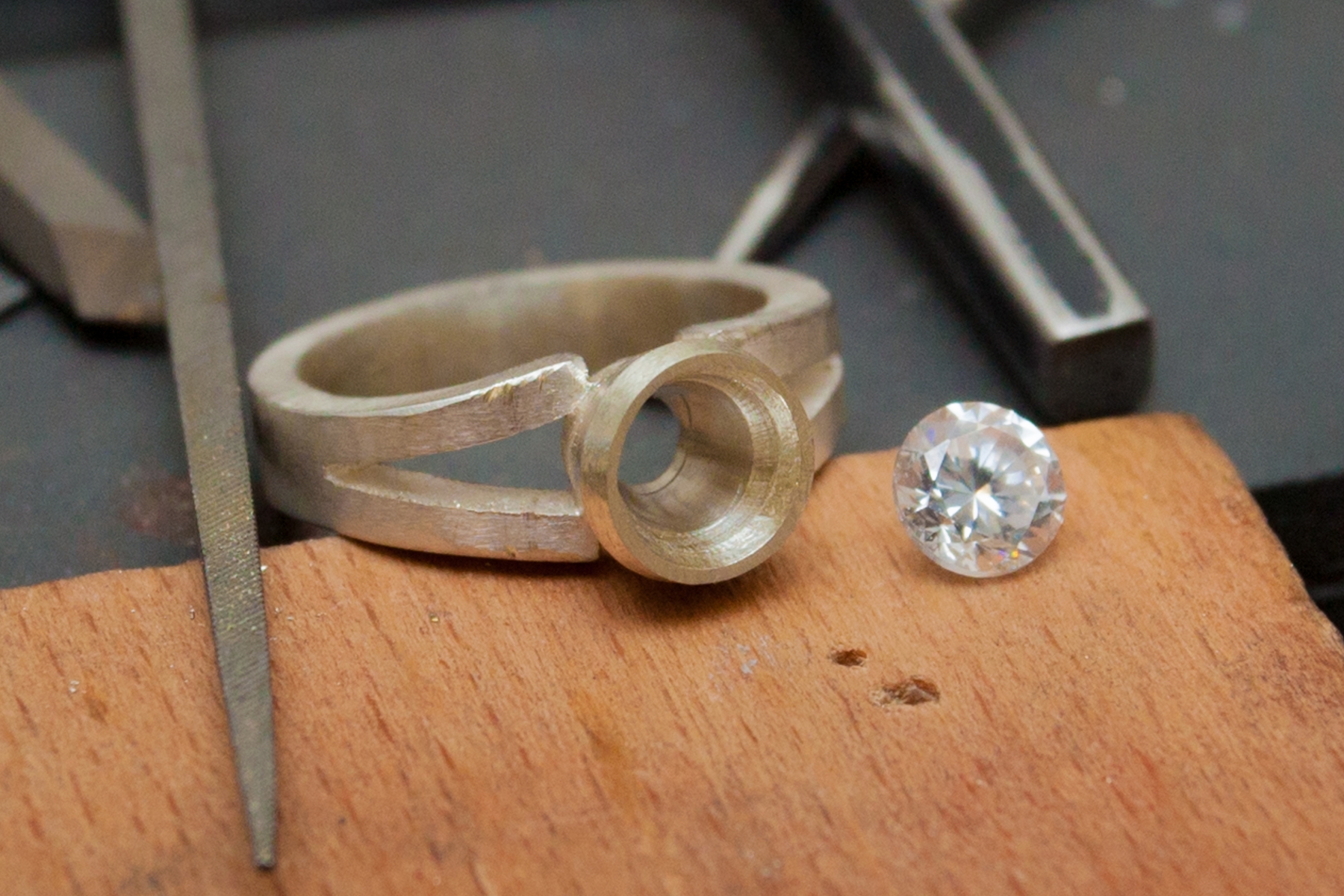 Jewellery Making Skills Stages 4 to 9 – Contemporary Metal