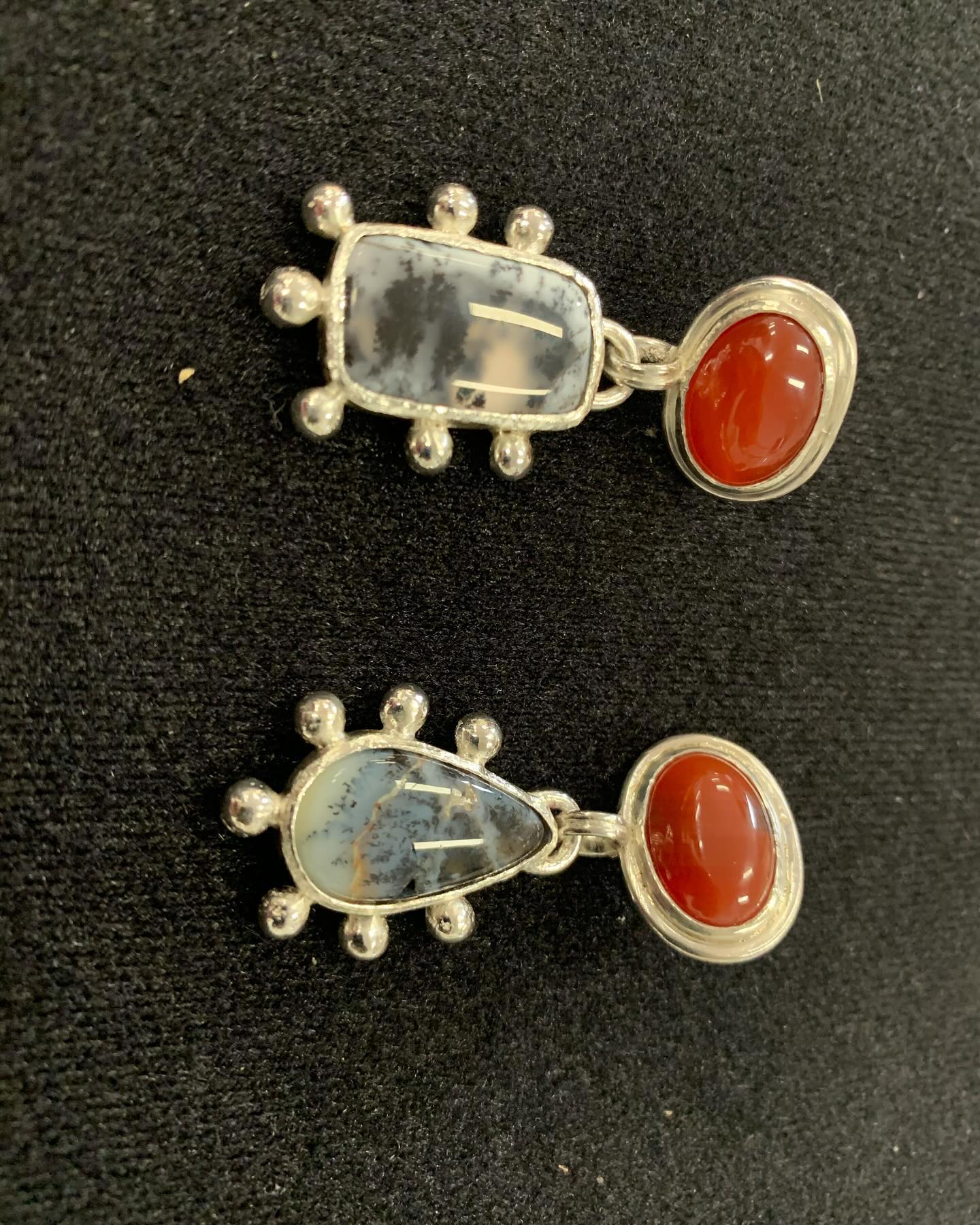 Advanced student work, silver and gem earrings.#australiahandmadejewellery#jewelleryclasses #contemporarymetal #lsilver